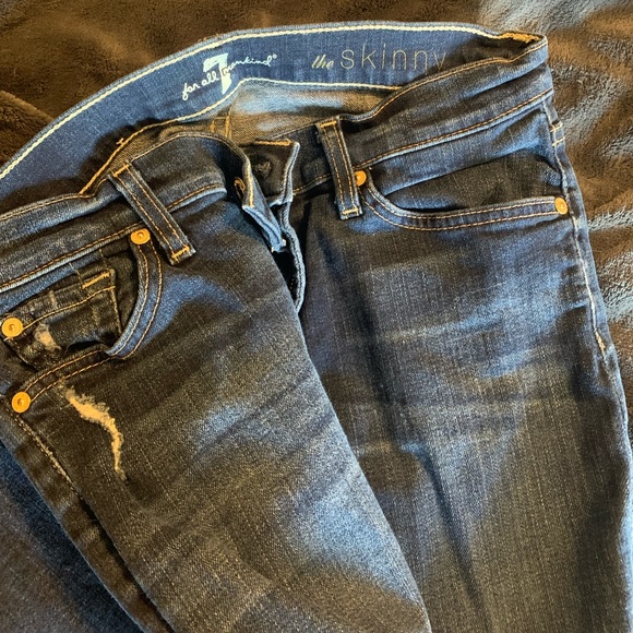7 for all Mankind medium wash, skinny jeans - Picture 4 of 6